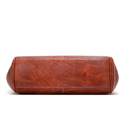 Mila | Timeless vintage bag with elegant flap clasp