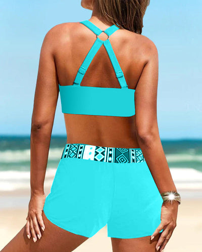 High-waisted bikini with geometric print