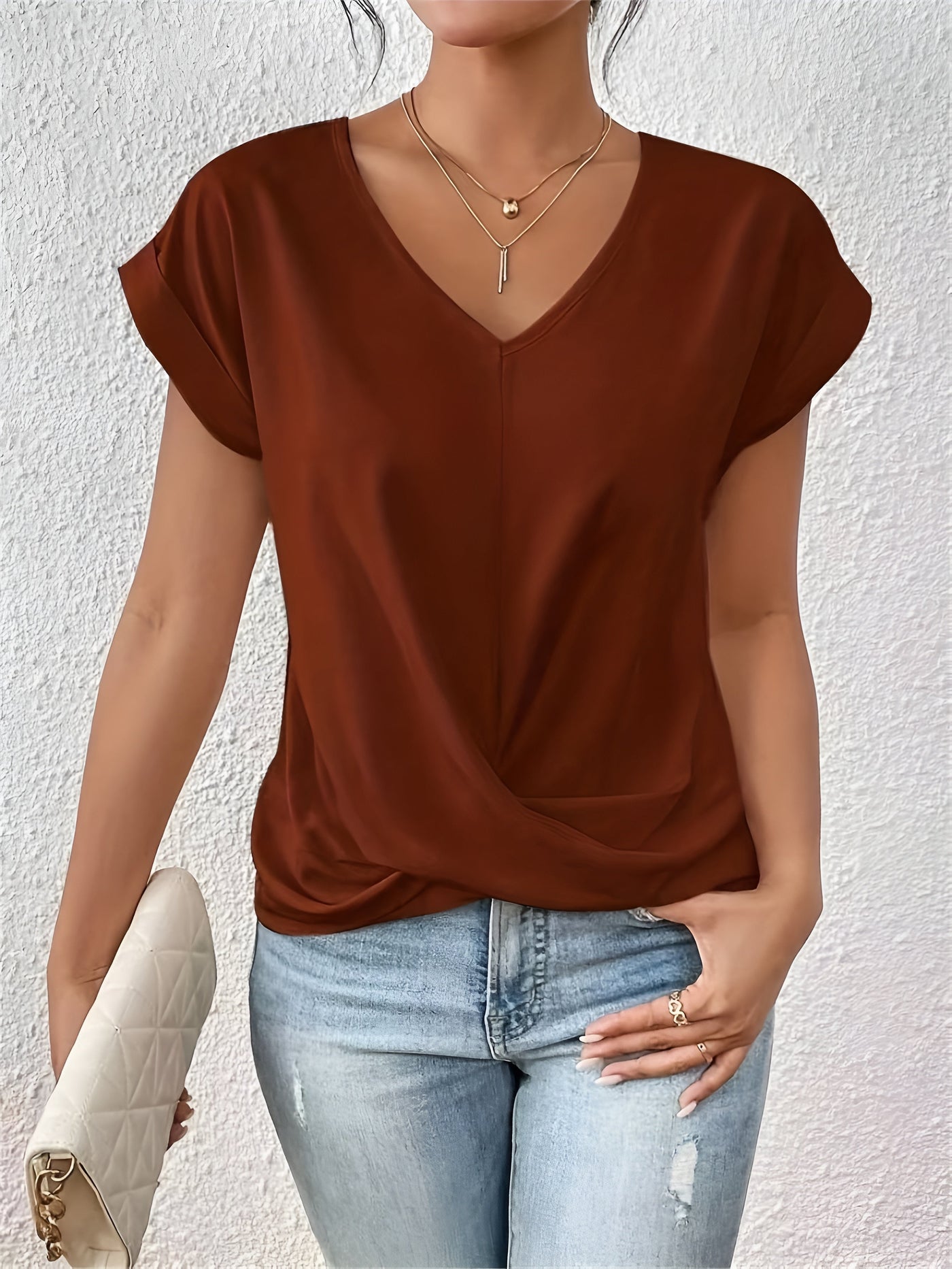 Sophie™ | Casual T-shirt with V-neck heart