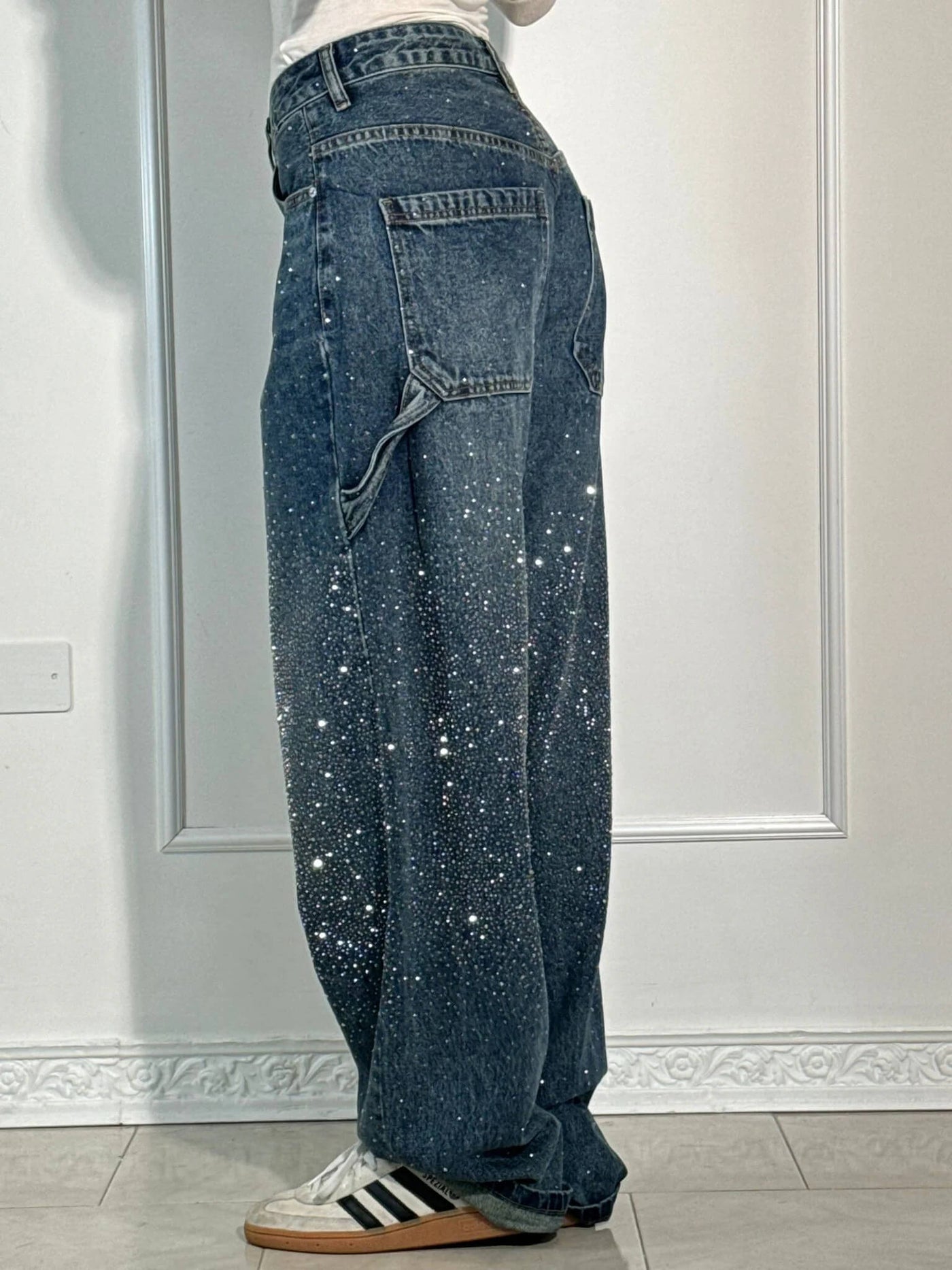 Jolene - Pantalon taille haute, jambes larges et poches boutonnées