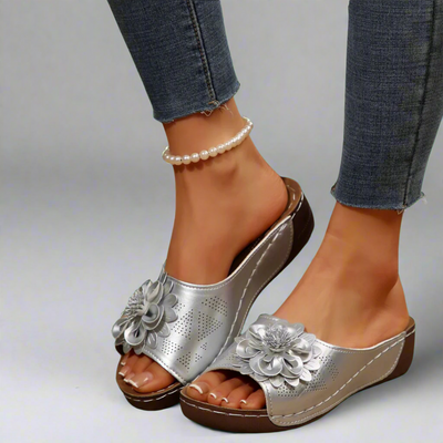 CWS Jolanda | Elegant Orthopaedic Sandals with Floral Pattern