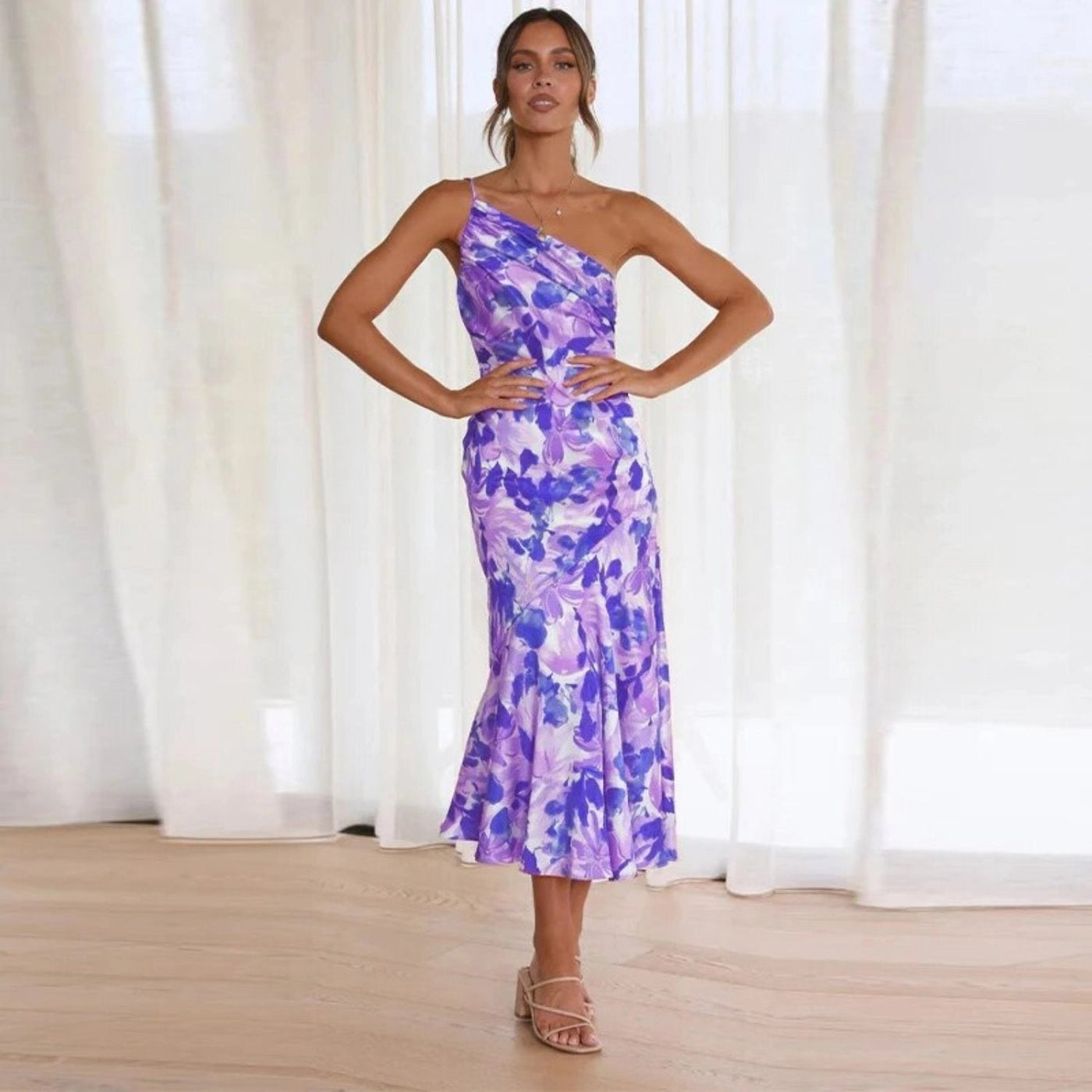 Viktoria™ | Asymmetrische Maxijurk met Bloemenpatroon