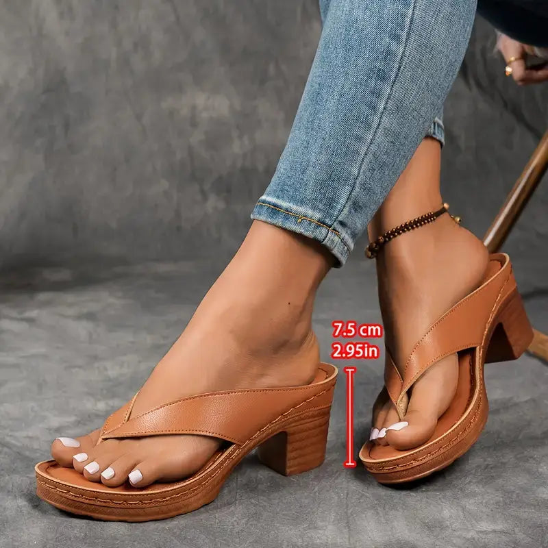 ASCEND™ Orthopaedic Heeled Slipper