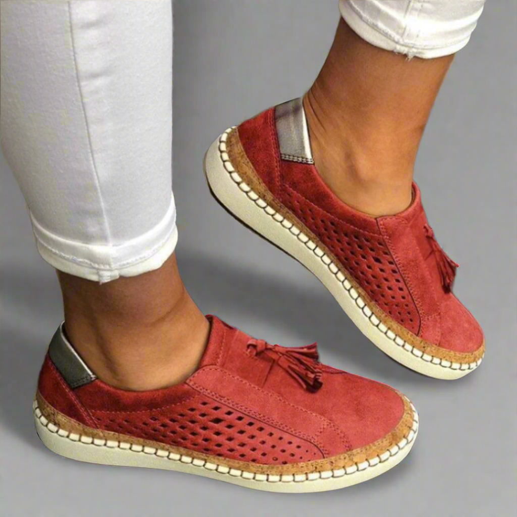 CWS Xaveria | Breathable and Non-Slip Orthopaedic Shoes