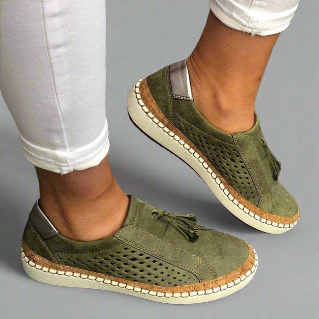 CWS Xaveria | Breathable and Non-Slip Orthopaedic Shoes