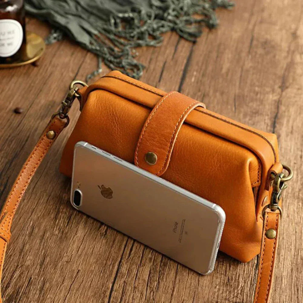 Velissa | Women's handbag made from high-quality materials with enduring elegance