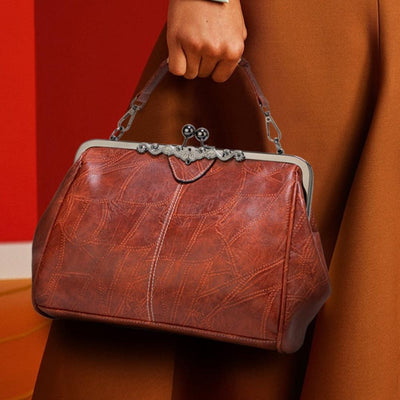 Mila | Timeless vintage bag with elegant flap clasp