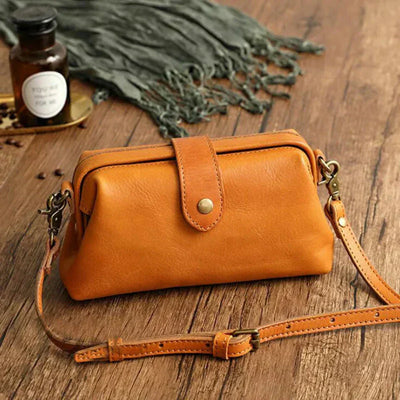 Velissa | Women's handbag made from high-quality materials with enduring elegance
