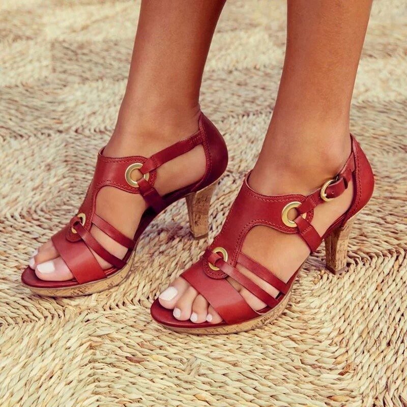 Cruz Sandals (Talon Stability Comfort+) Trend of the Season!